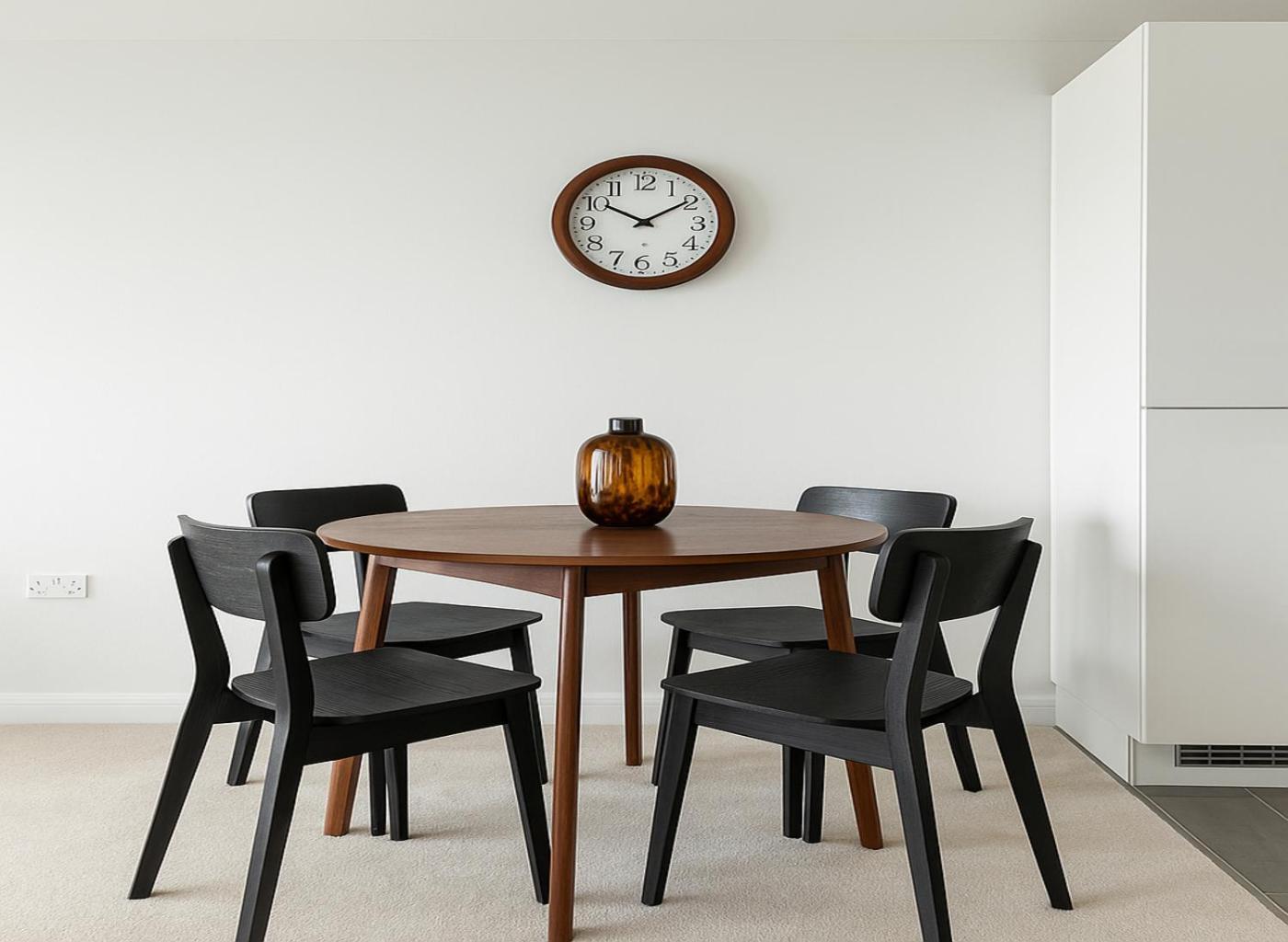 2 Bed Flat With Balcony In Wimbledon Appartamento